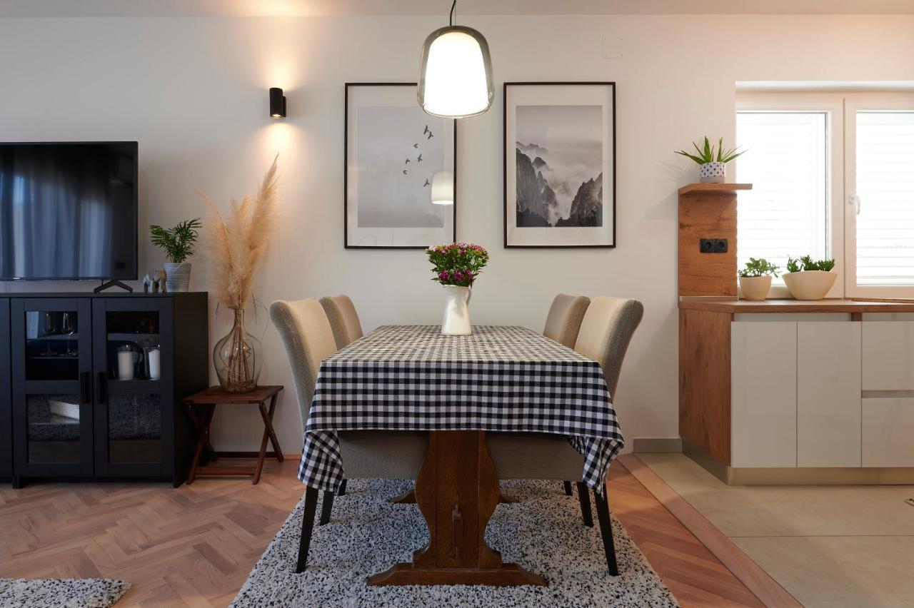 Apartman Miro - Center Of Трогир Экстерьер фото